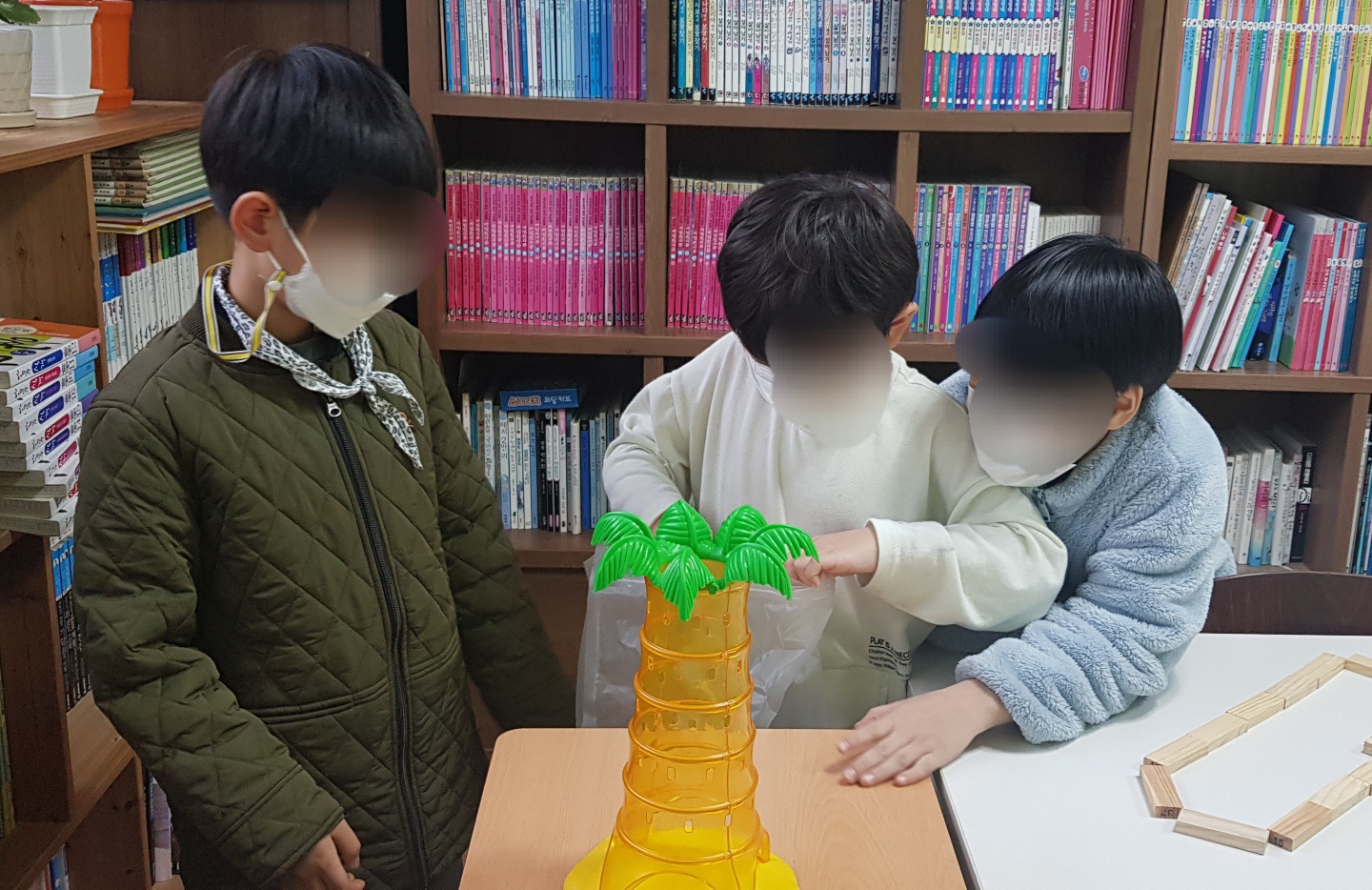 3743828841_QojkurlZ_7986a575620c165bf039bb4fbfd73fc914d24698.jpg 이미지크게보기